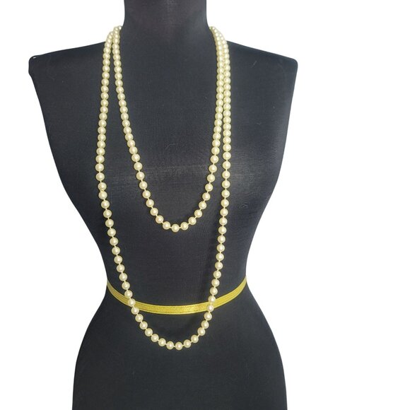 Vintage 70 inch Long Faux Pearl Necklace Continuous Strand Knotted between beads - Picture 3 of 6